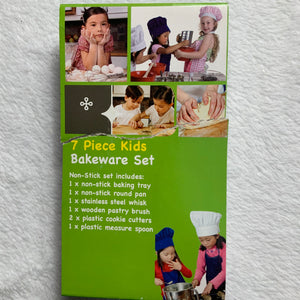 7-Piece Bakeware Set for Little Ones