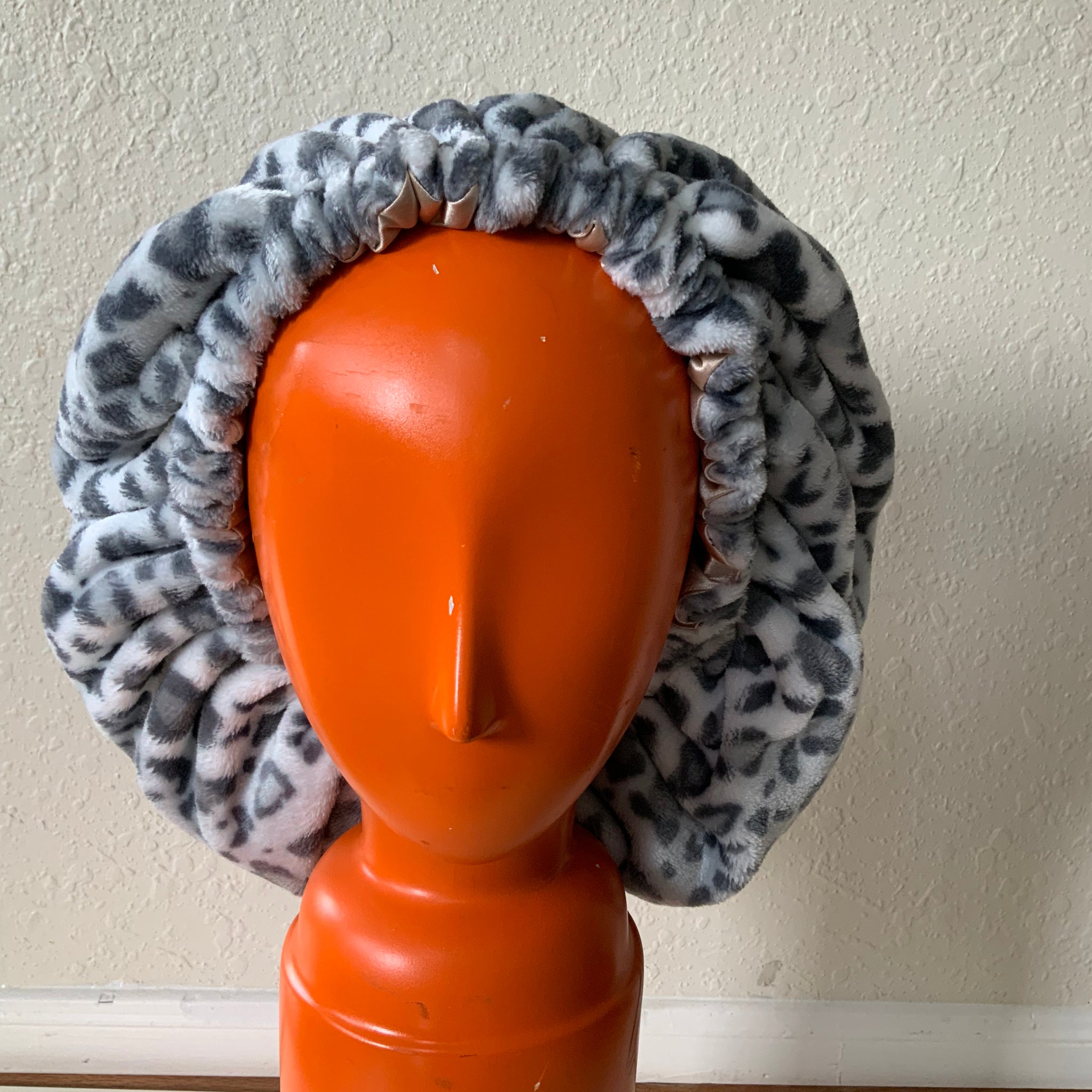 Lush Cheetah Satin Hair Bonnet Adult M/L